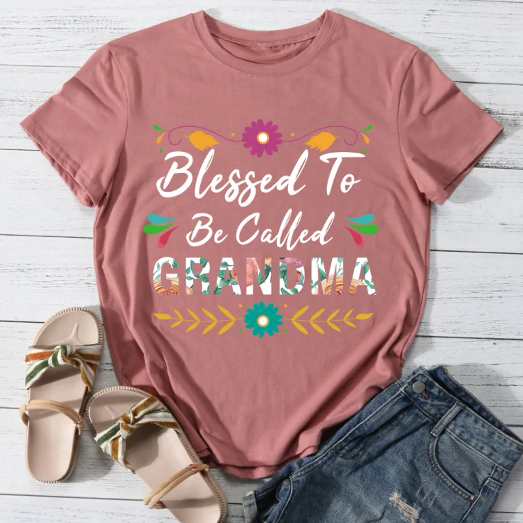 Blessed to be called grandma T-shirt Tee -013564