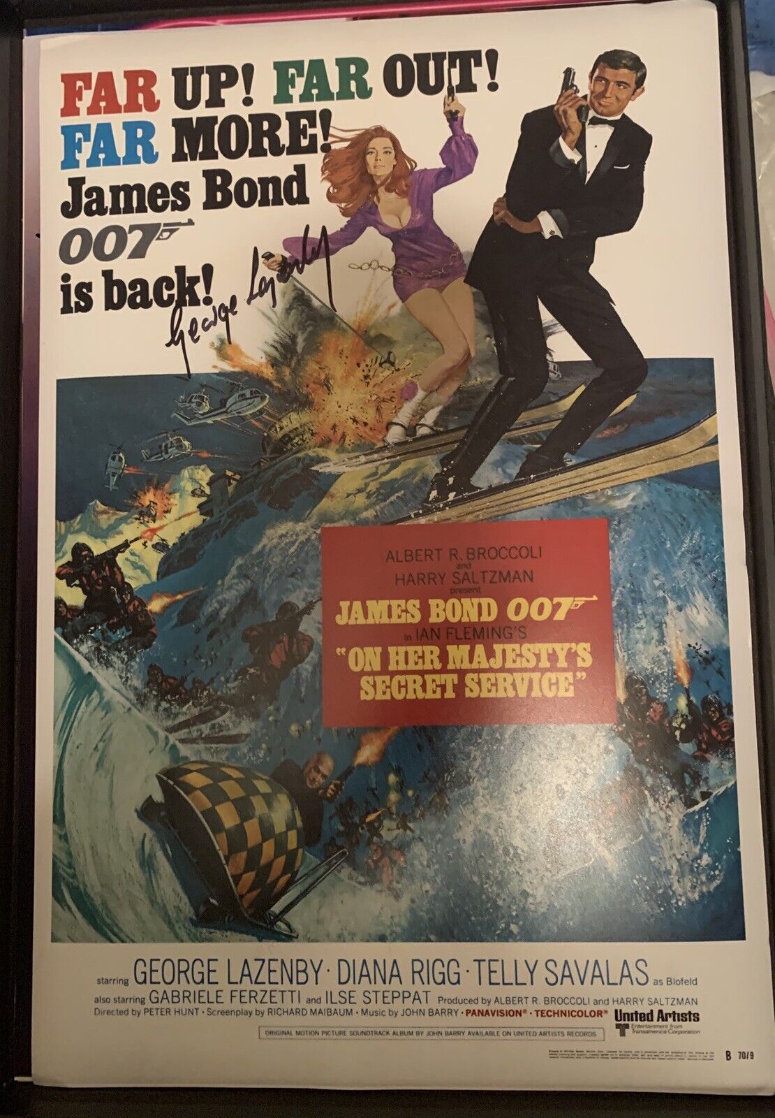 george lazenby Signed 12x18 007 James Bond Photo Poster painting Pic Auto