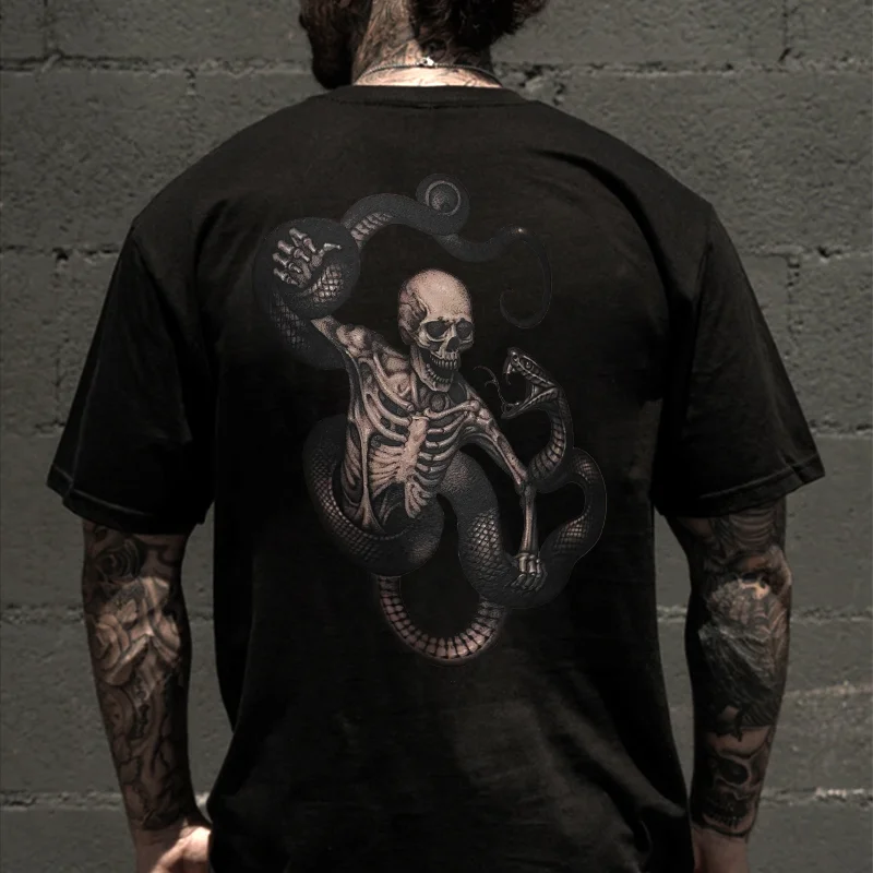 Snake Controlling Skull Printed Men's T-shirt -  