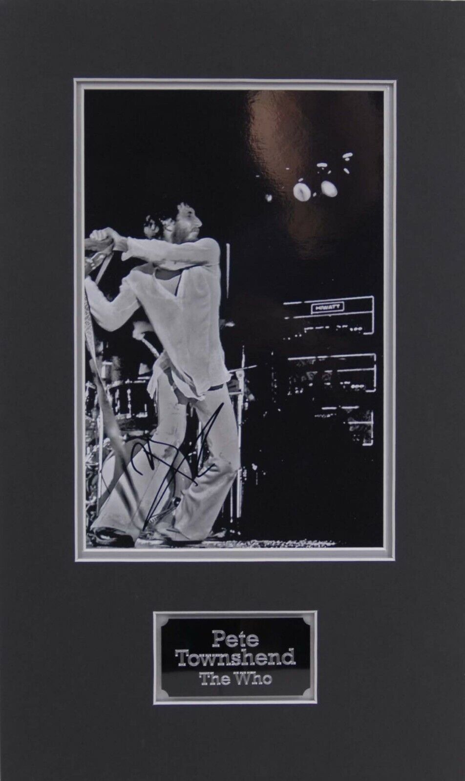 Pete TOWNSHEND Signed & Mounted 12x8 Photo Poster painting AFTAL COA The Who Rock Legend