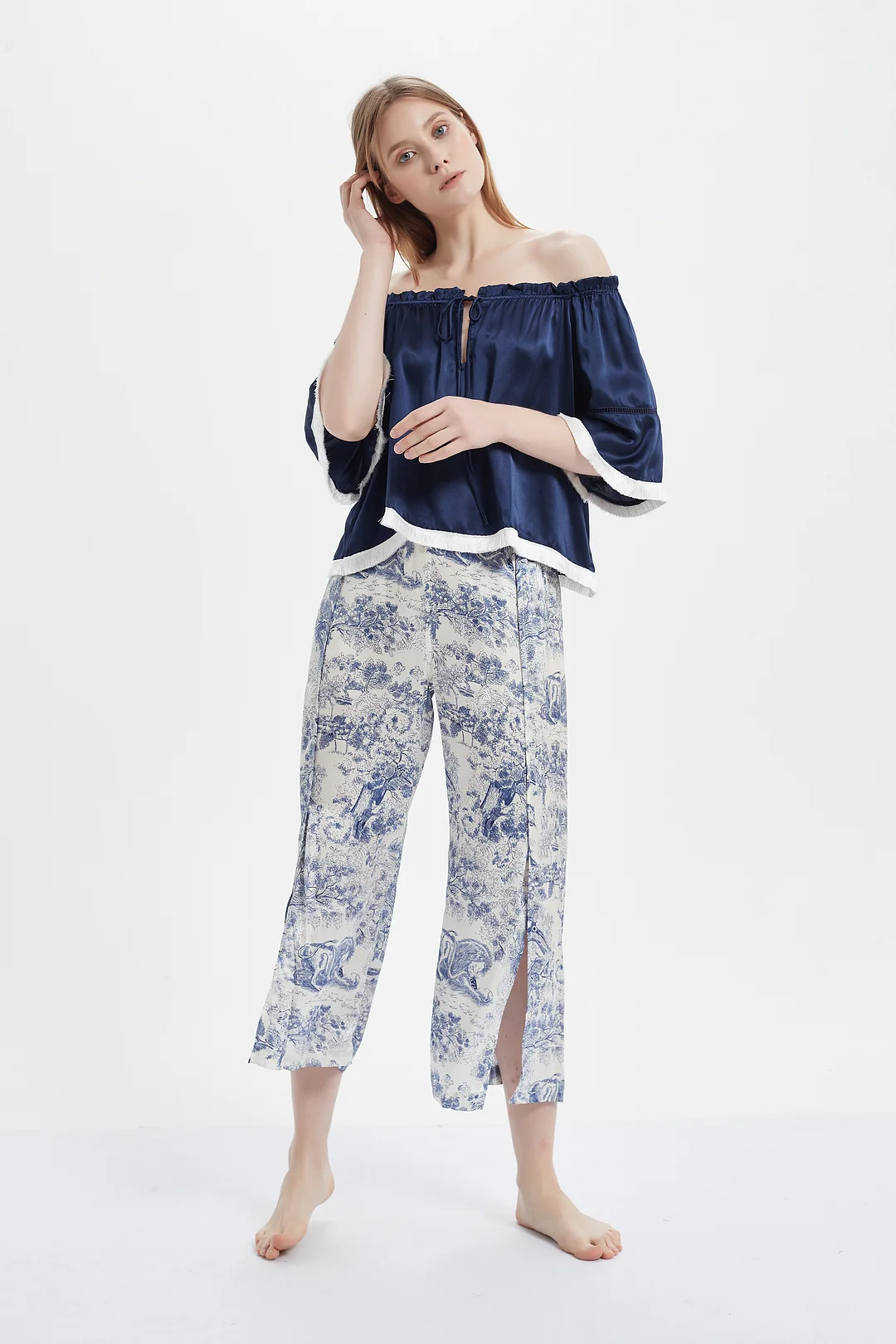 22 MOMME Pyjama en soie imprimé peinture orientale Bleu 1