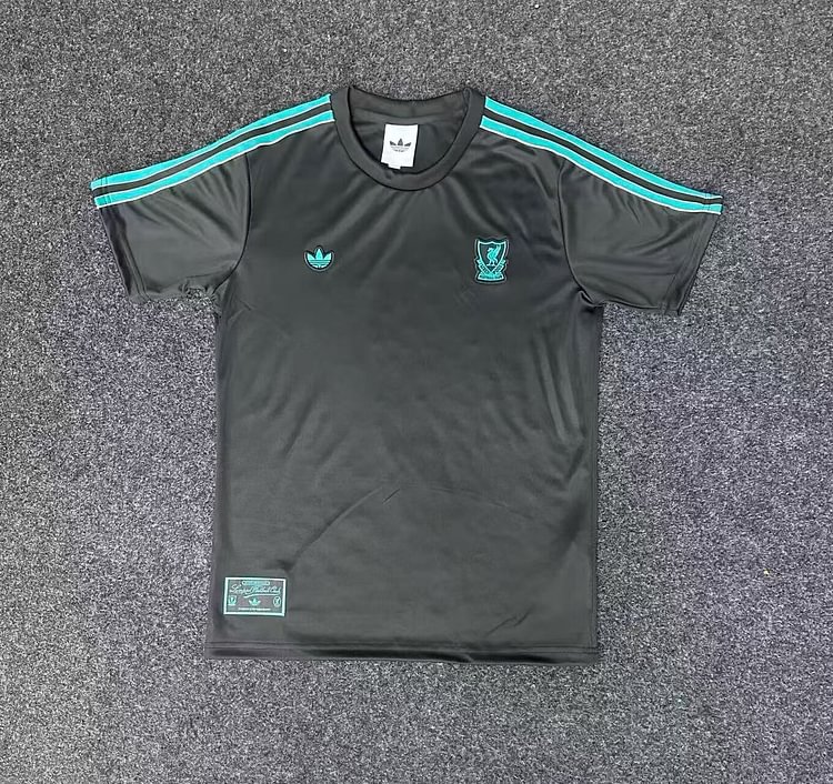 2025-26 Liverpool FC Retro Black Jersey - Fan Edition