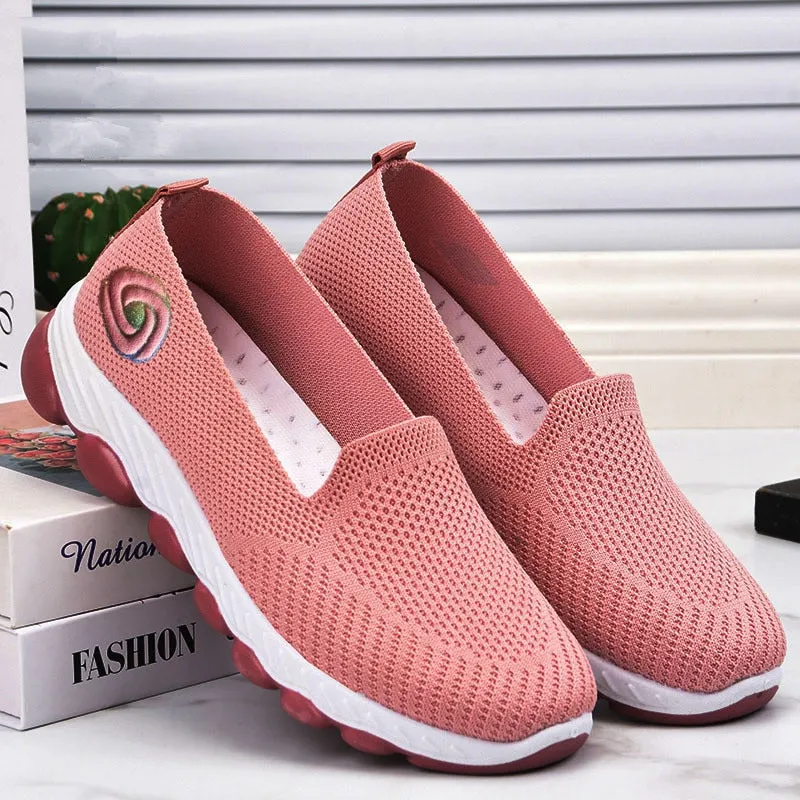 Casual Sneakers Mesh Breathable Women Flat Shoes Spring Slip on Flats Korean Lightweight Summer Loafers Fashion Women Sneakers