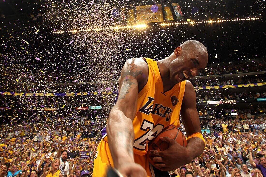 KOBE BRYANT POSTER Photo Poster painting 11X17 LOS ANGELES LAKERS CHAMPIONSHIP MAMBA 8/24