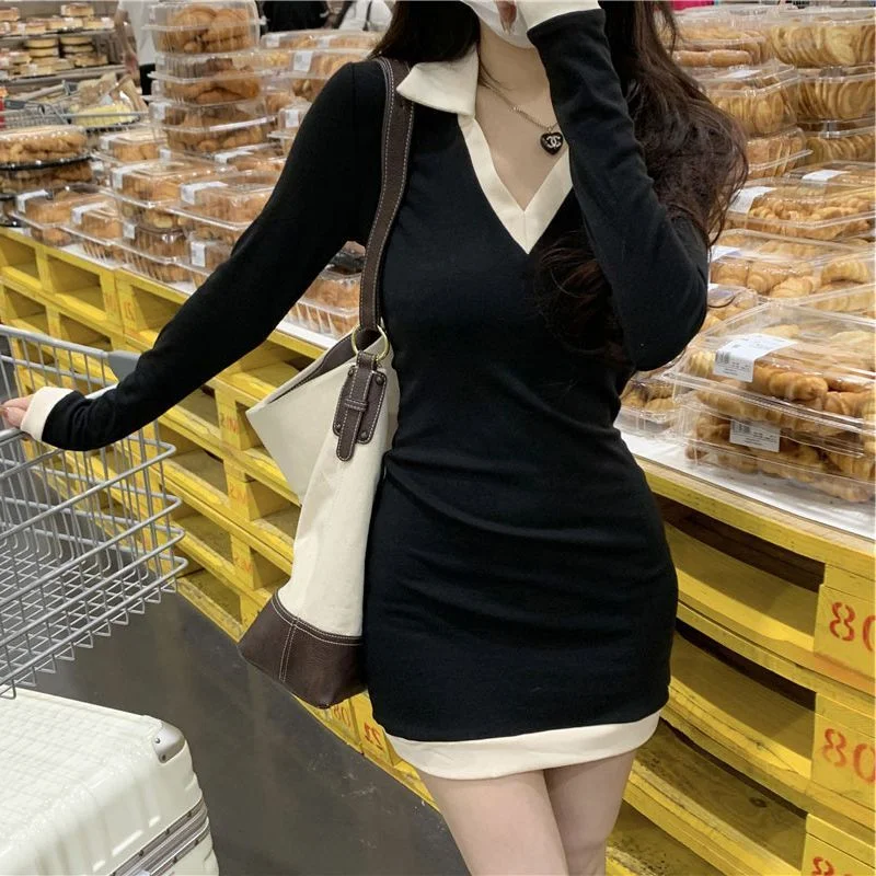 Long-Sleeve Contrast Trim Collared Knit Mini Sheath Dress YP621