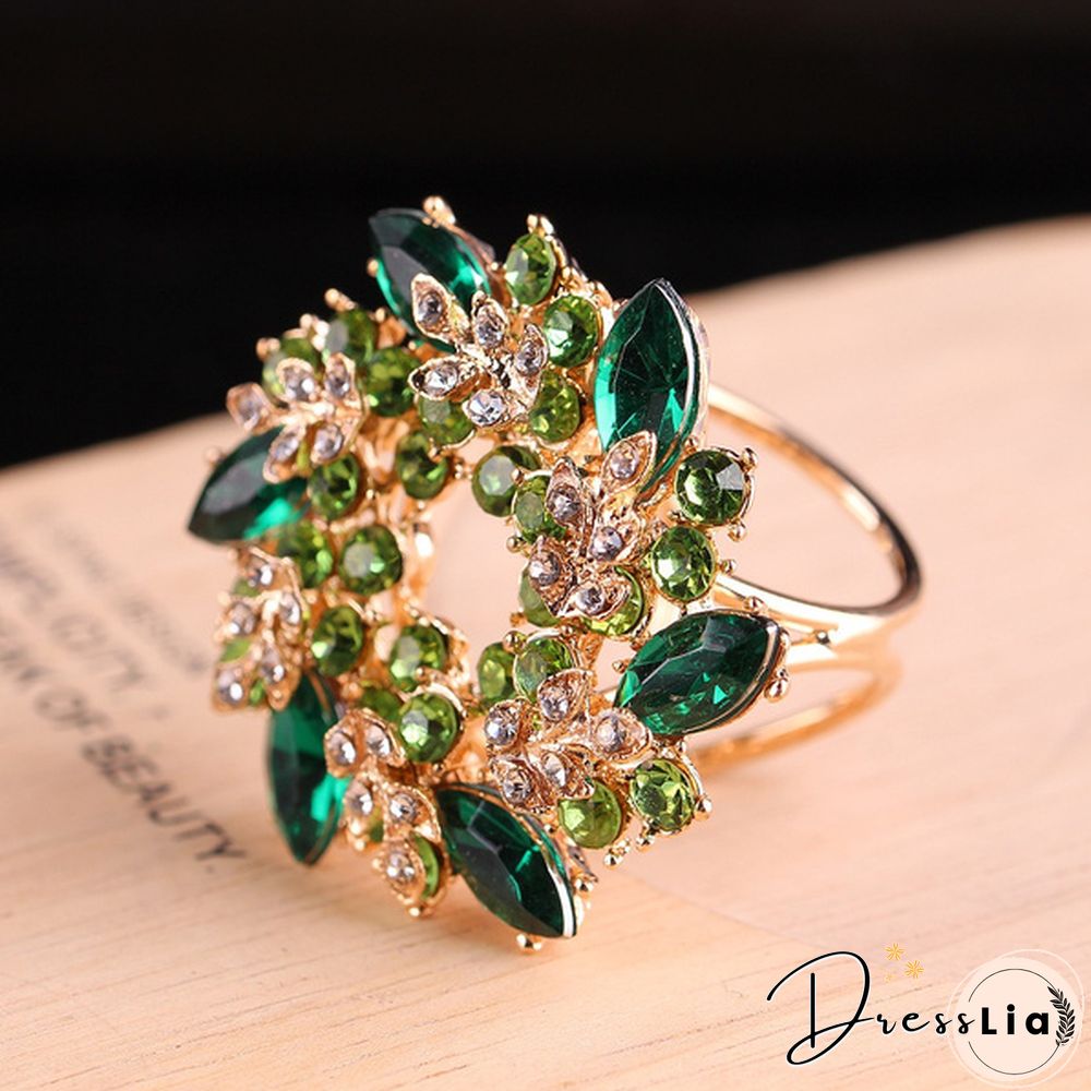 1 Pc Korean Fashion Copper Hollow Wreath Three-ring Silk Scarf Buckle Pearl Shawl Buckle Alloy High-grade Brooch