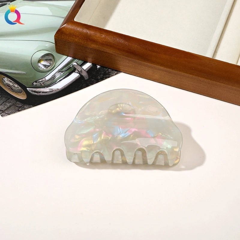 Women’s Minimalist Classic Style Solid Color PVC Hair Claws