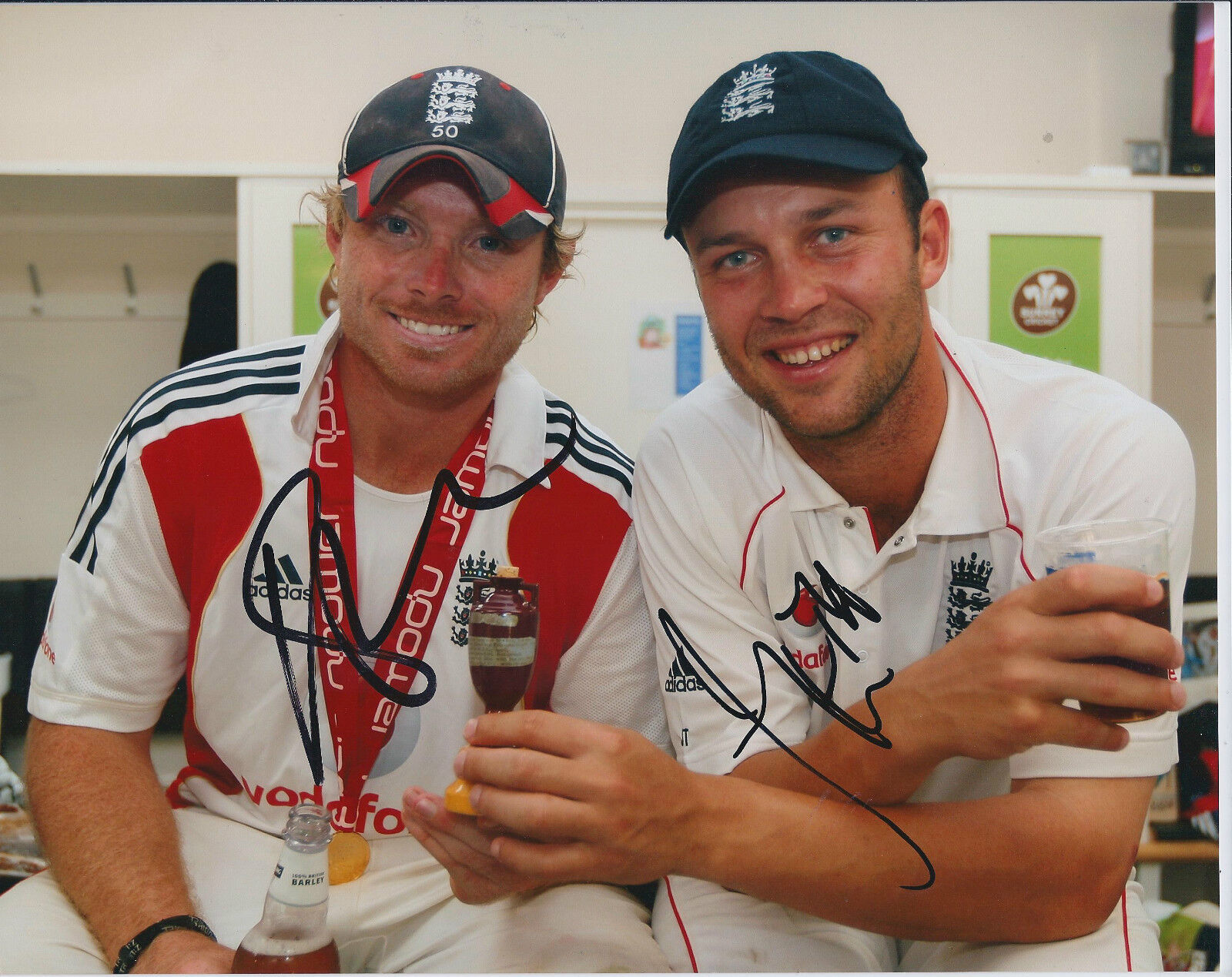 Ian BELL & Jonathan TROTT Double Signed Autograph 10x8 Photo Poster painting AFTAL COA Cricket