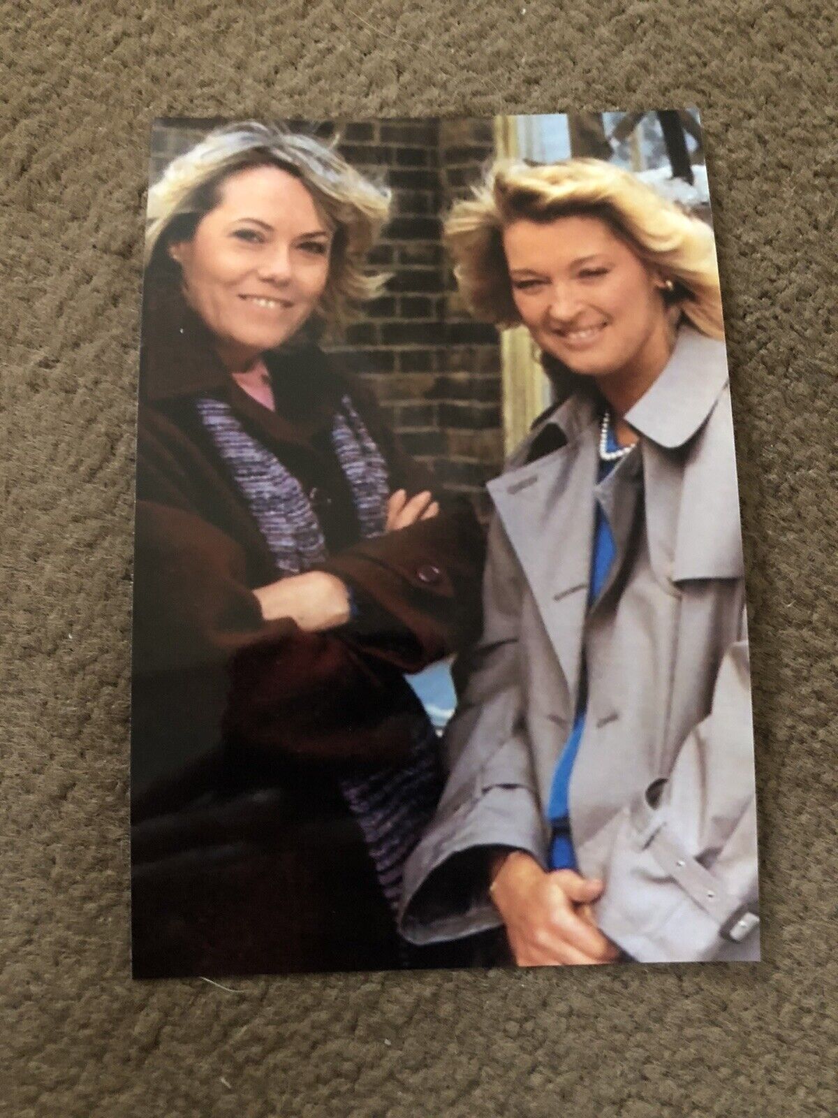 GILLIAN TAYLFORTH & WENDY RICHARD (EASTENDERS) UNSIGNED Photo Poster painting- 6x4”