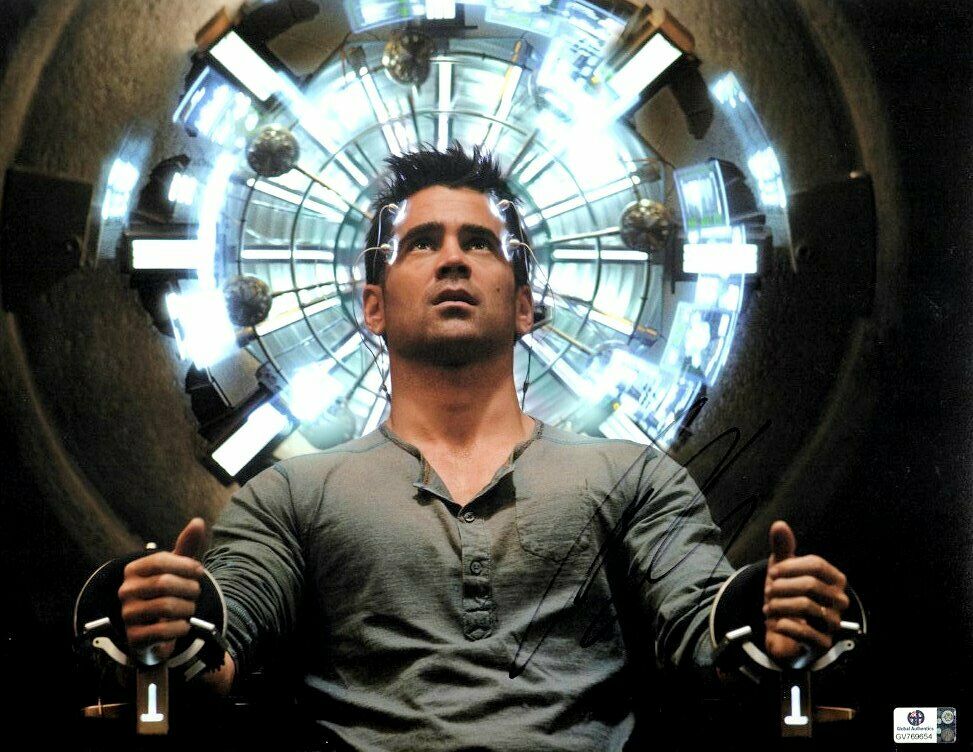 Colin Farrell Signed Autographed 11X14 Photo Poster painting Total Recall in Chair GV769654