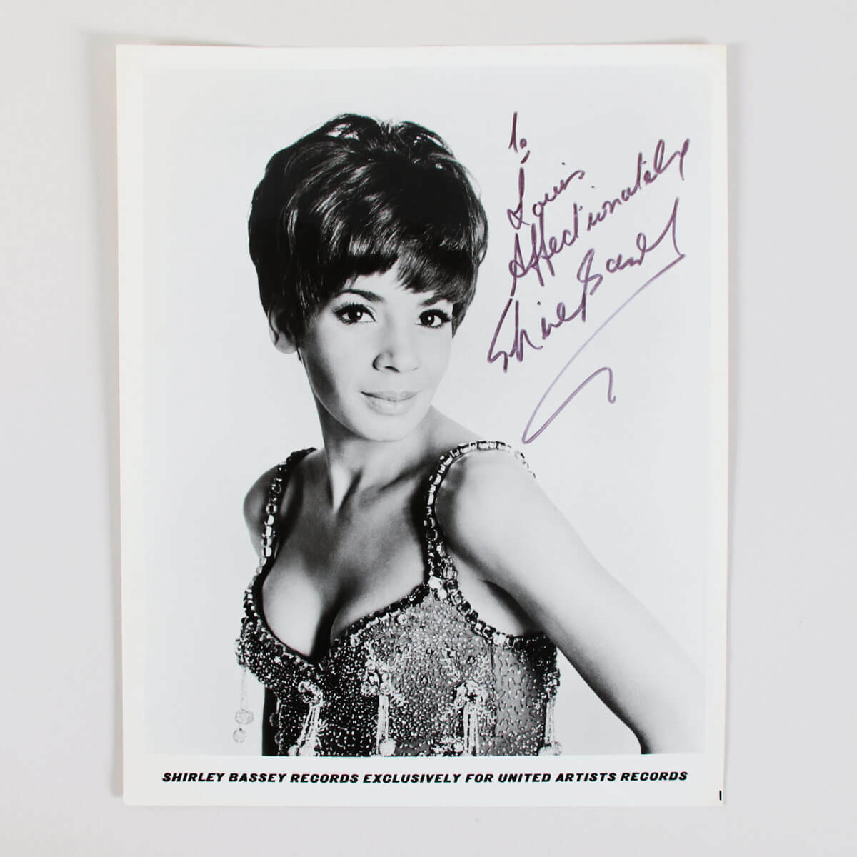 Shirley Bassey Signed Photo Poster painting 8x10 - COA JSA