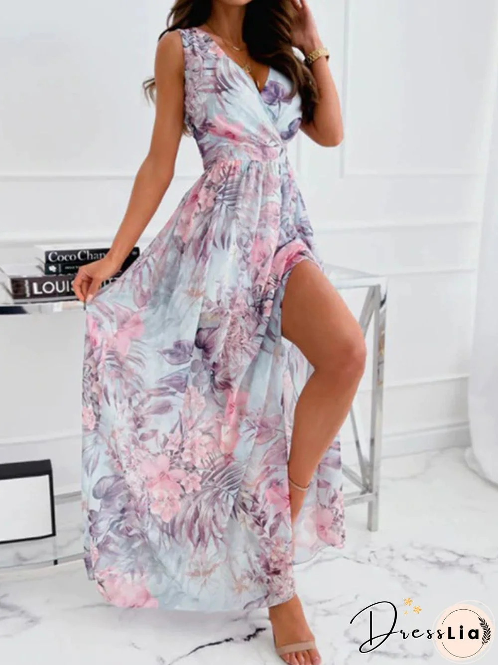 Women's Sleeveless V Neck Sexy Maxi Slip Dress Summer Spaghetti Strap Party Dress Fashion Floral Print Slit Beach Holiday Dress