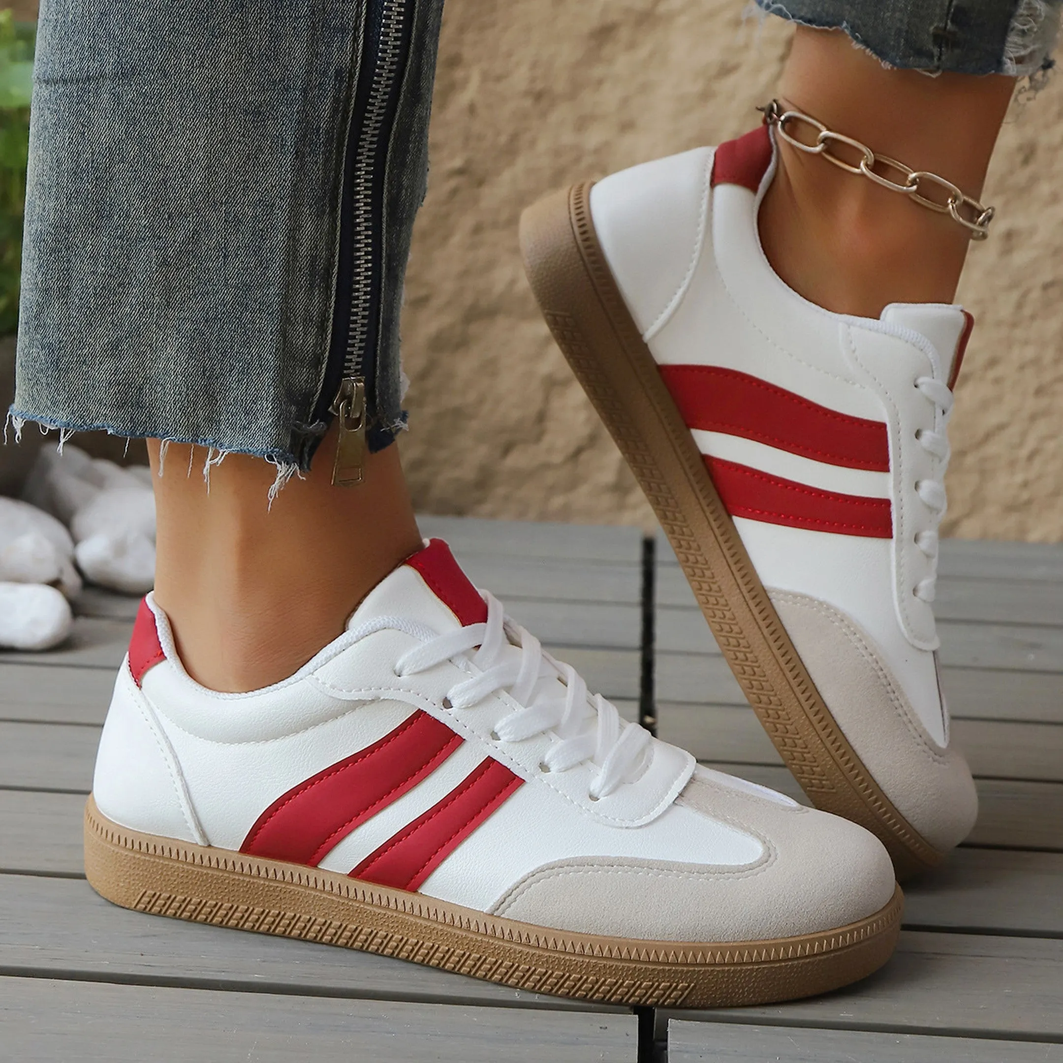 Women's Leather Trainers &ndash; Retro Stripe Gum Sole Shoes