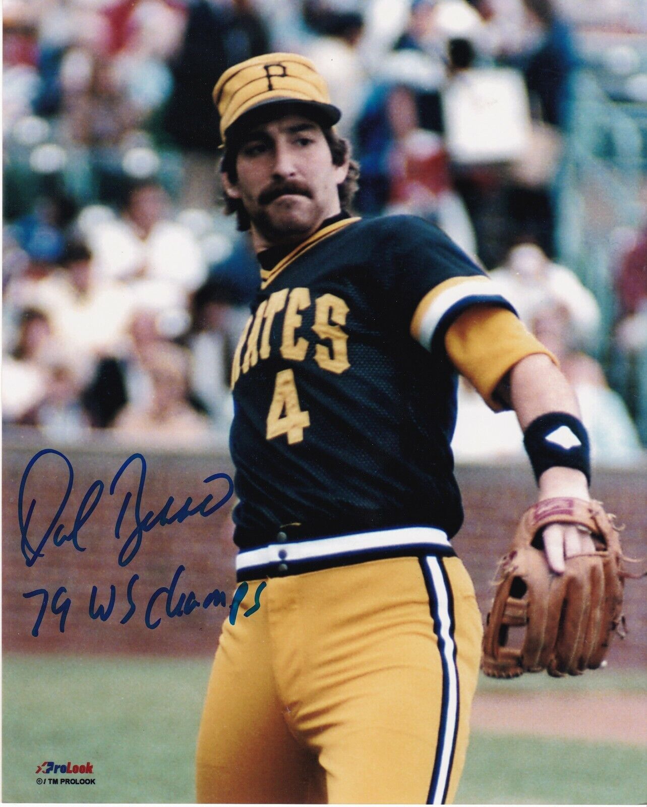 DALE BERRA PITTSBURGH PIRATES 79 WS CHAMPS ACTION SIGNED 8x10