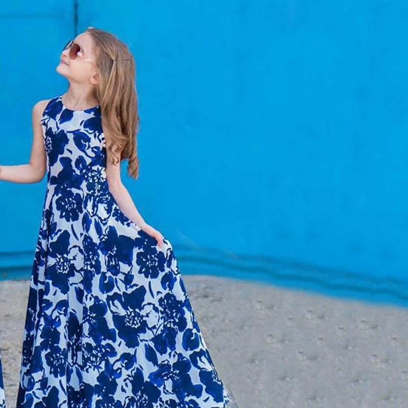 Hot 2021 Summer European nd American Parent-Child Long Skirt Sleeveless Blue And White Porcelain Dress