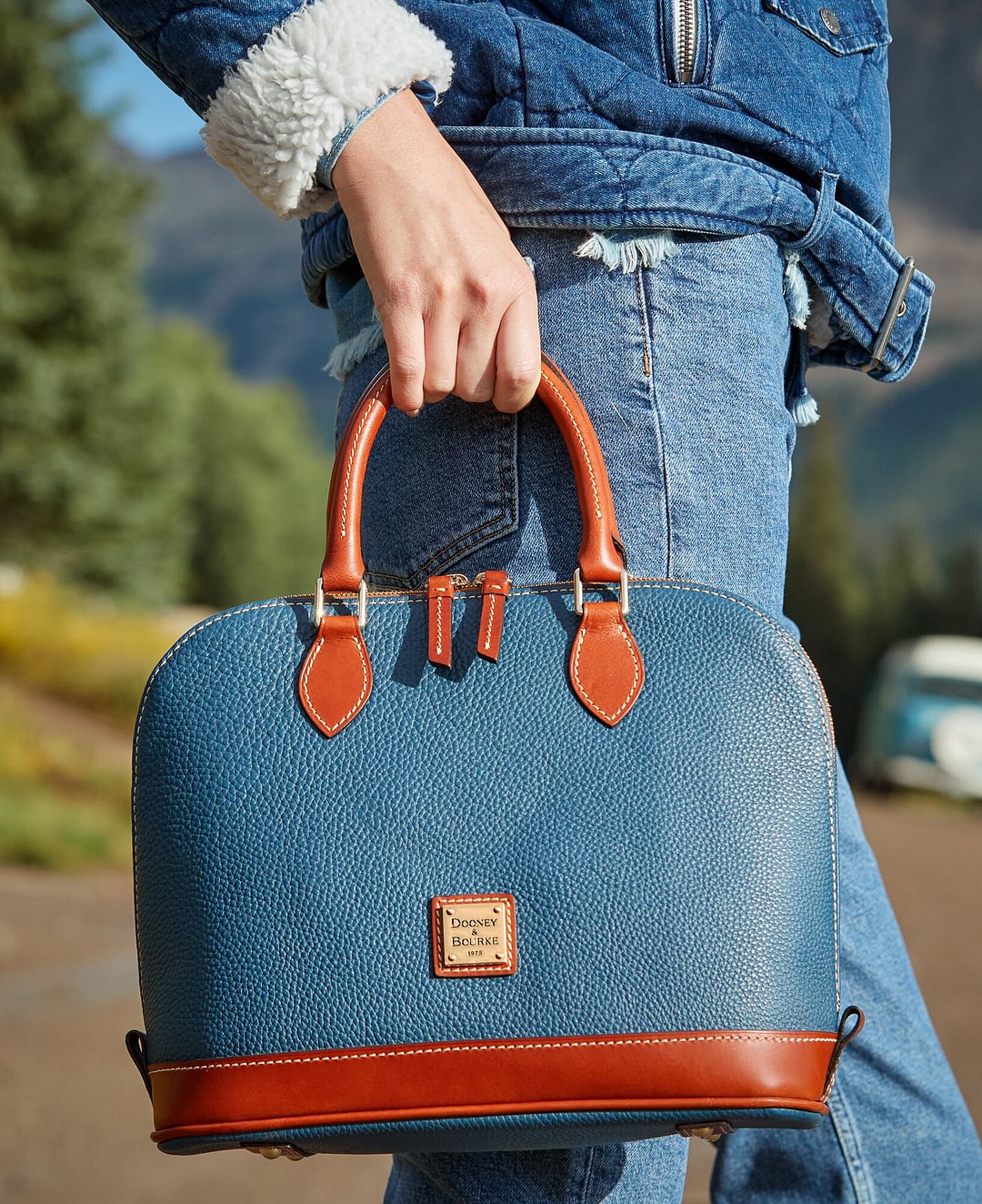 Pebble Grain Zip Satchel