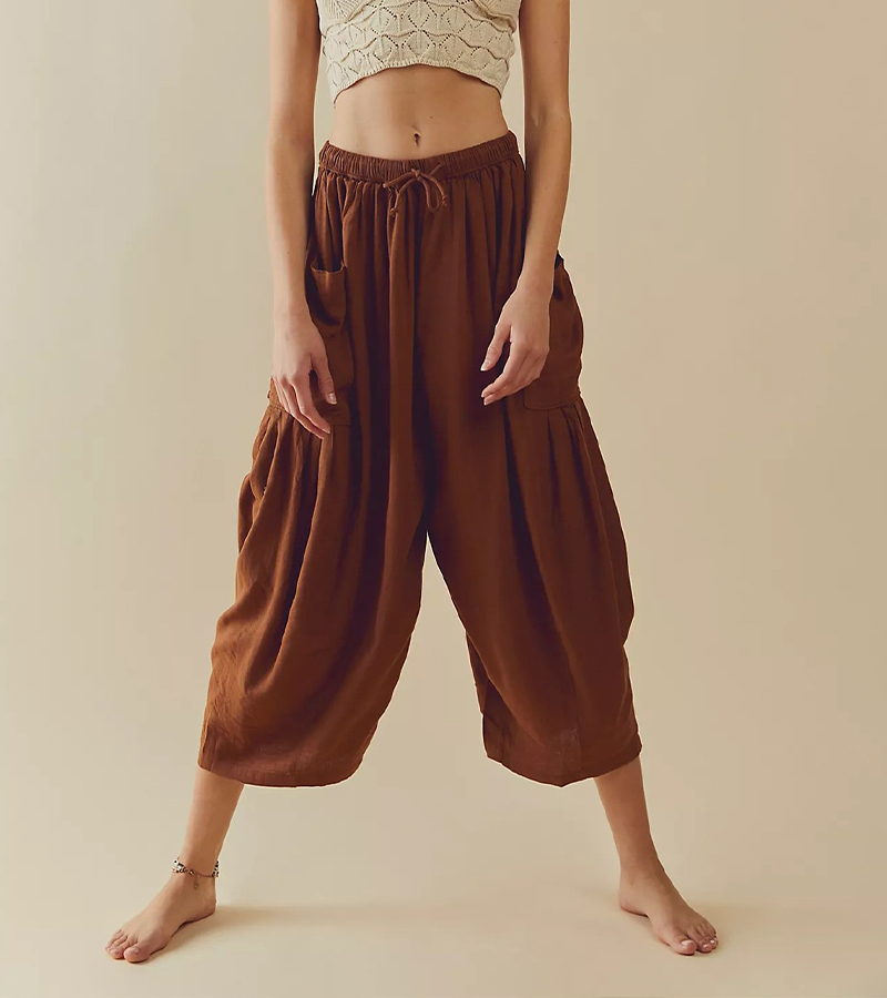 Rotimia Elastic Waist Pleated Wide Leg Pants