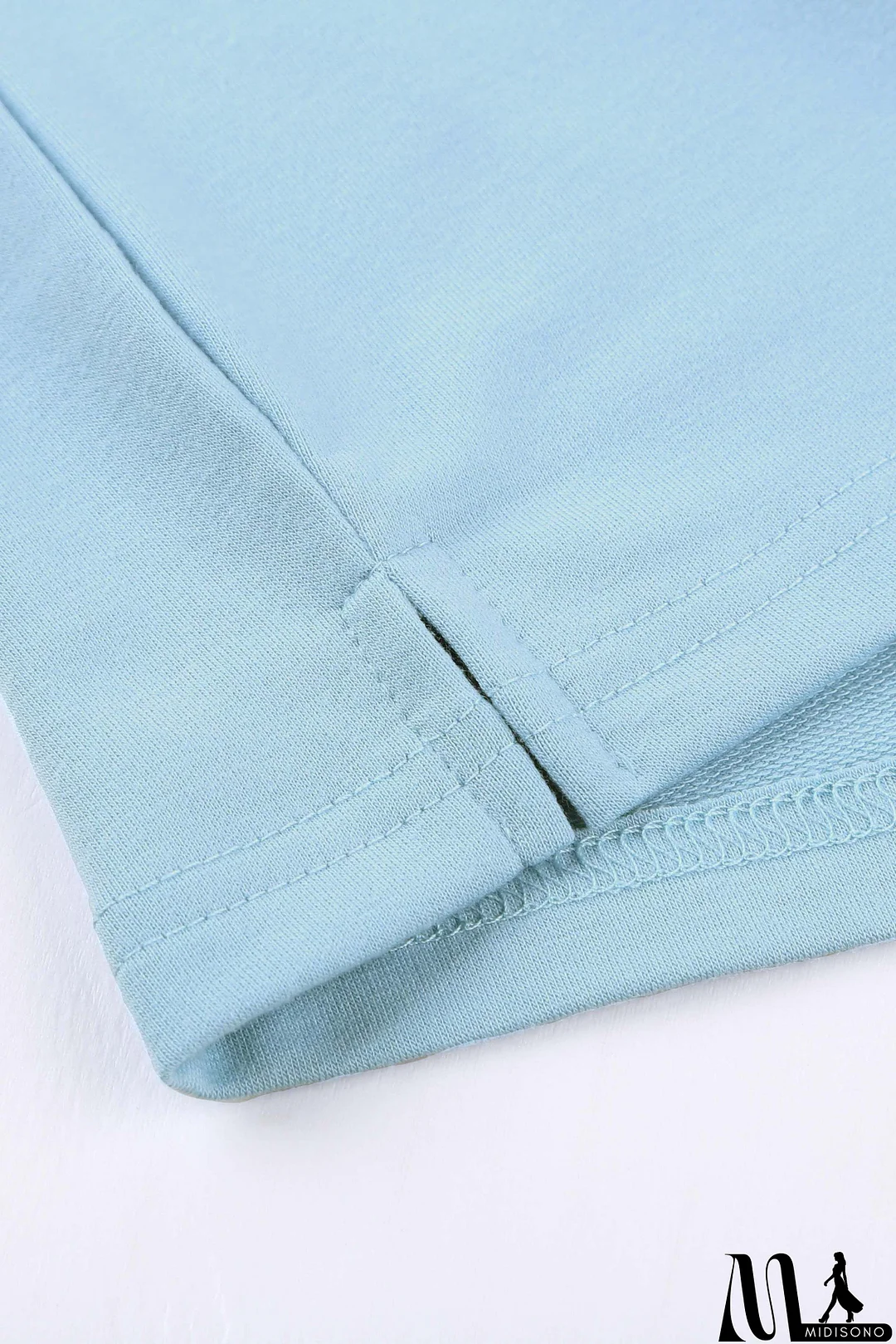 MidiSono - Pocketed Tee with Side Slits