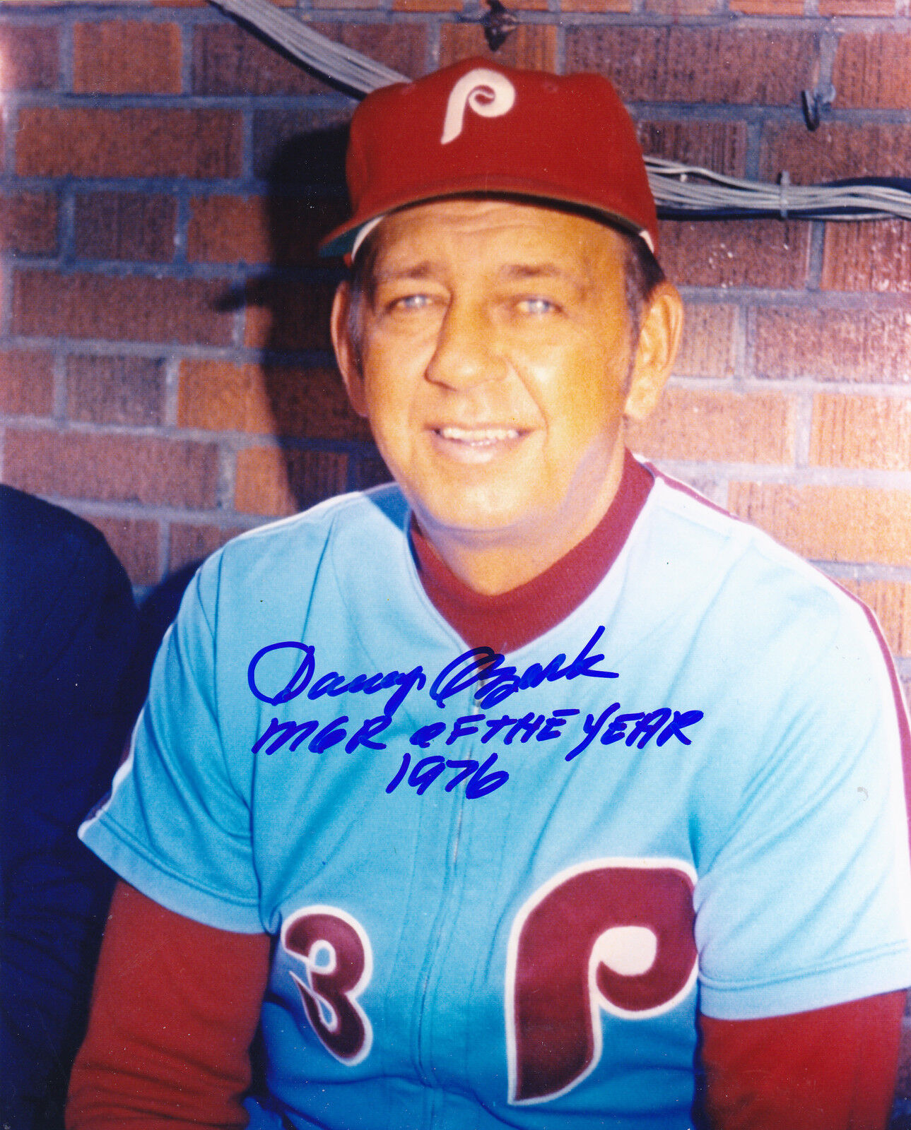 DANNY OZARK PHILADELPHIA PHILLIES MGR OF THE YEAR 1976 ACTION SIGNED 8x10