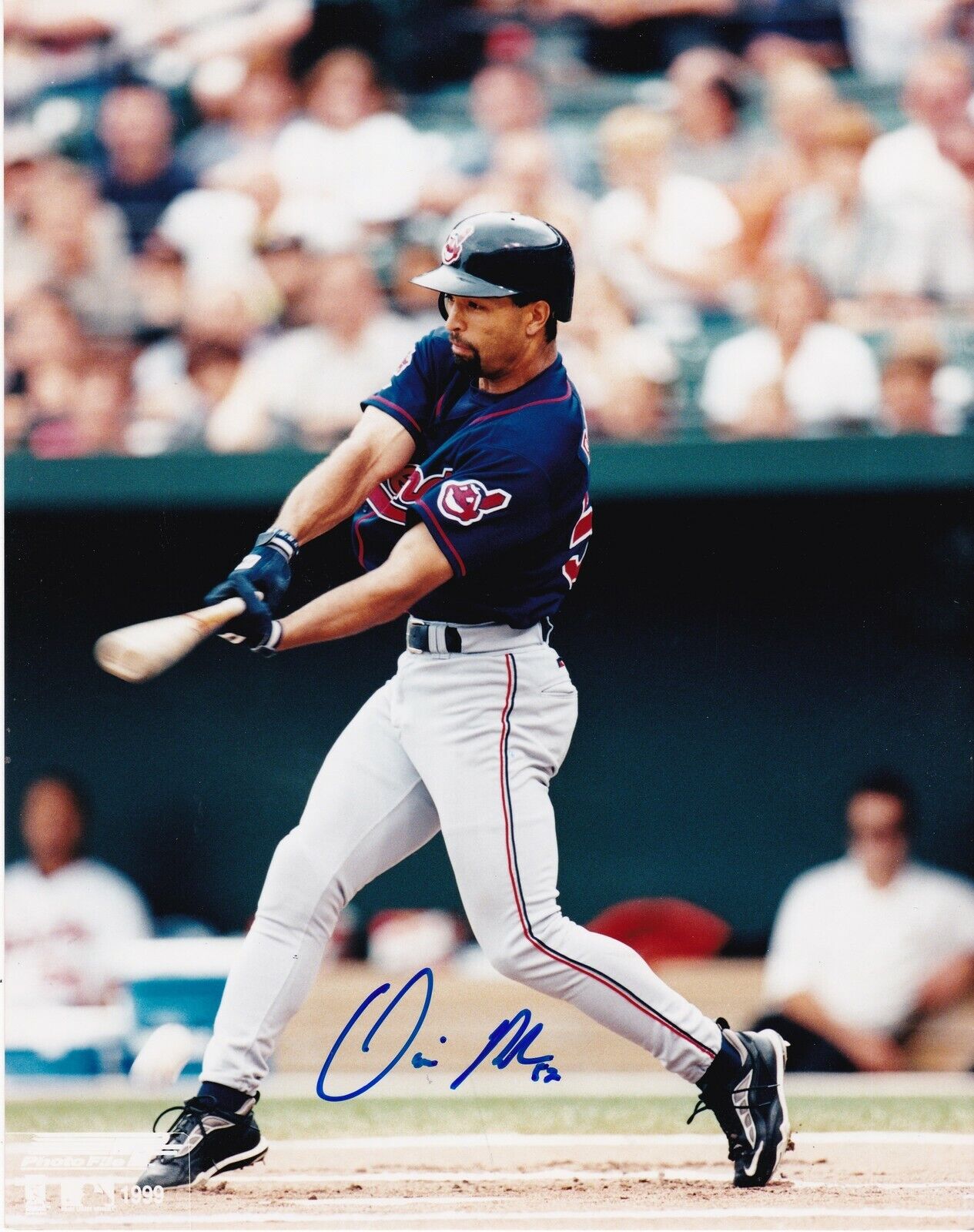 DAVID ROBERTS CLEVELAND INDIANS ACTION SIGNED 8x10