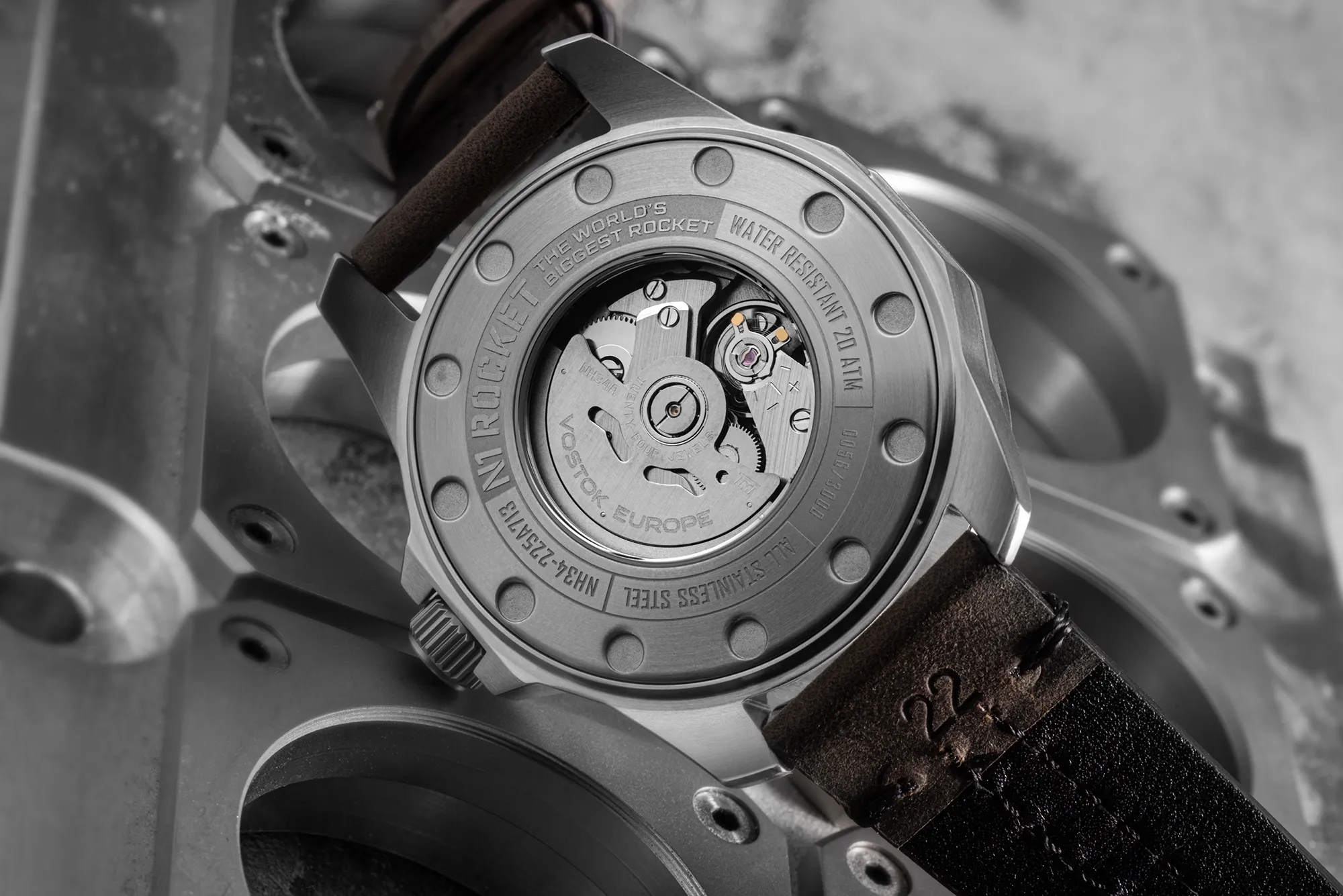 Pánske hodinky Vostok Europe NH34-225A713 hnedé Typ analóg