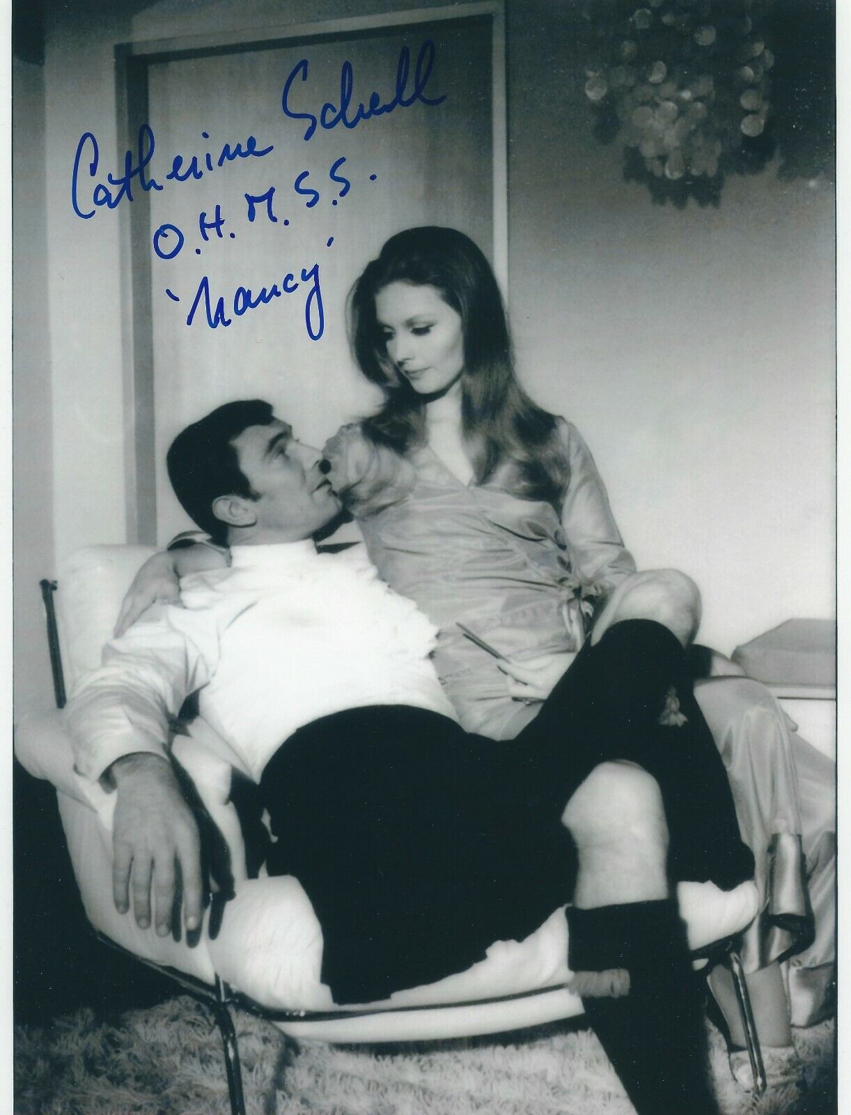 CATHERINE SCHELL SIGNED 007 JAMES BOND 10x8 Photo Poster painting 4 UACC & AFTAL RD AUTOGRAPH