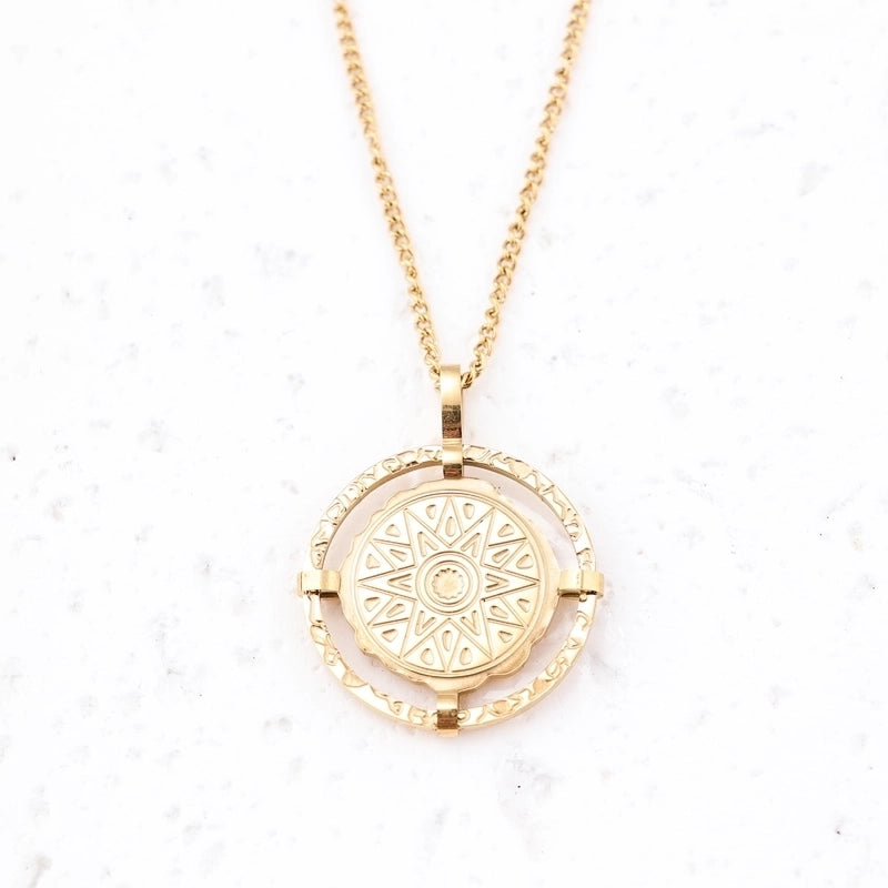 201 Stainless Steel 304 Stainless Steel 18K Gold Plated Elegant Minimalist Round Pendant Necklace