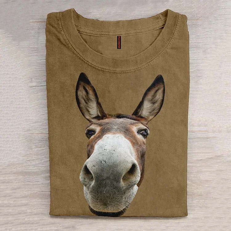 Wearshes Donkey With Narrow Face Print Casual T-Shirt