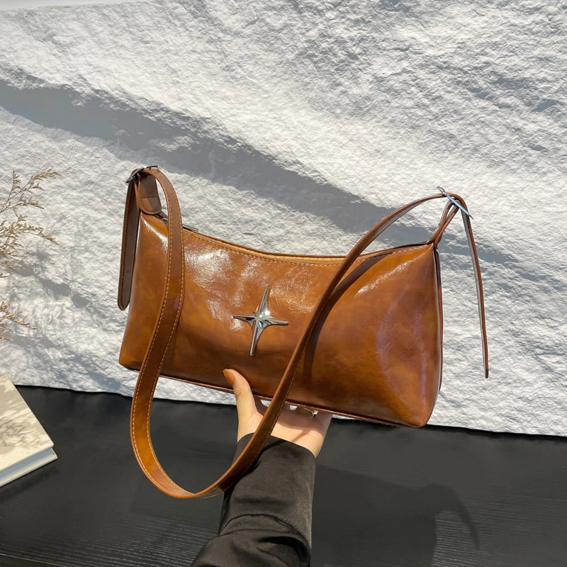 This Year’s Popular Soft Leather Pillow Bag Fashion Simple Commute Shoulder Bag Retro Messenger Bag