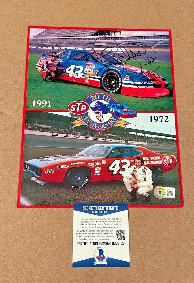 RICHARD PETTY RACING LEGEND SIGNED NASCAR 8X10 Photo Poster painting BECKETT CERTIFIED #4