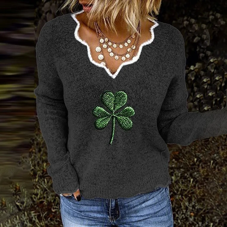 VChics Women's St. Patrick's Day Shamrock Jacquard Sweater
