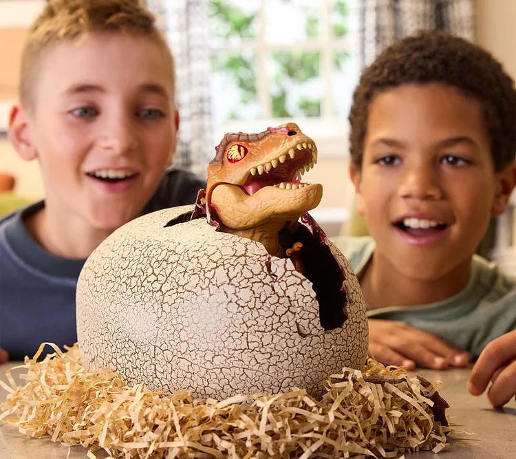 😱Limited Stock-Today Only $19.99🎁Jurassic World Primal Hatch Interactive Dinosaur & Egg