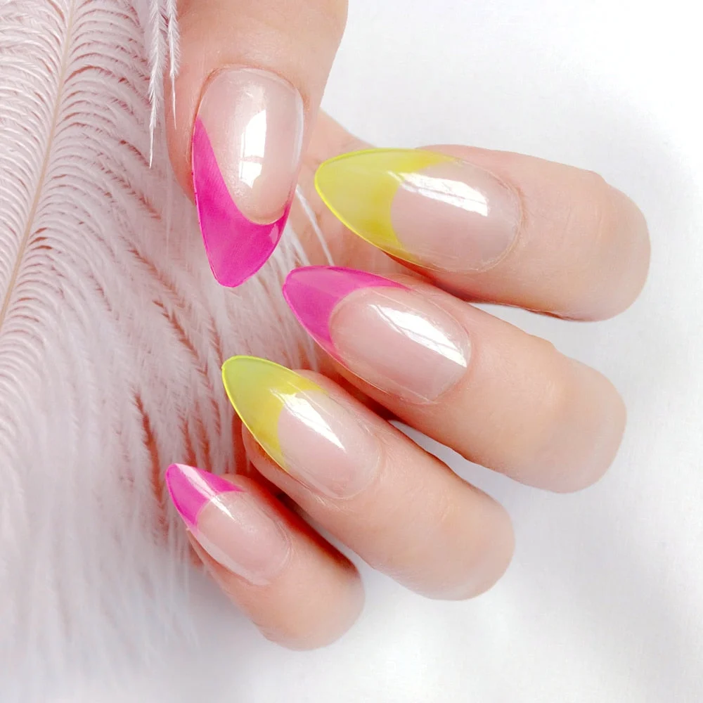 24Pcs Macaron Artificial Fake Nails With Design Yellow French Short Stiletto False Nails Lady DIY Finger Tips Manicure Tool