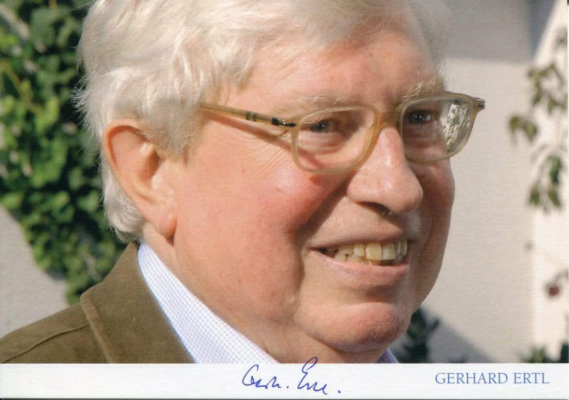 Gerhard Ertl autograph, Nobel Prize in Chemistry 2007, signed Photo Poster painting