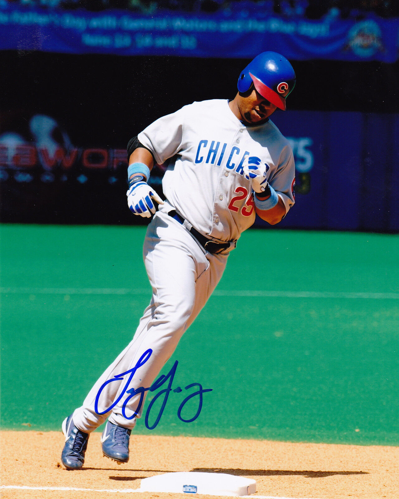 TROY O'LEARY CHICAGO CUBS ACTION SIGNED 8x10