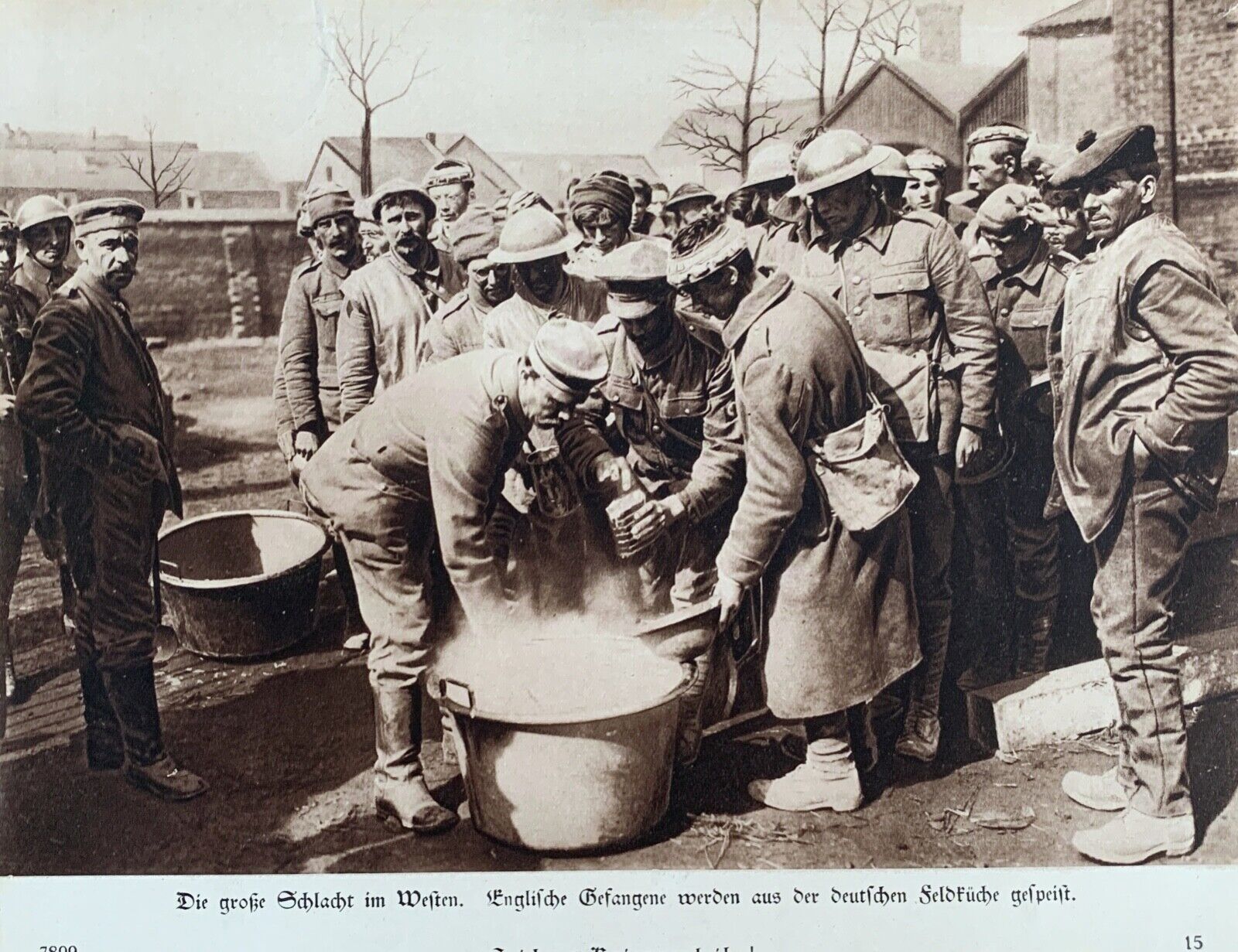 English Captured - Field Kitchen German Reich WK1 Vintage Press Photo Poster painting 24x30 (