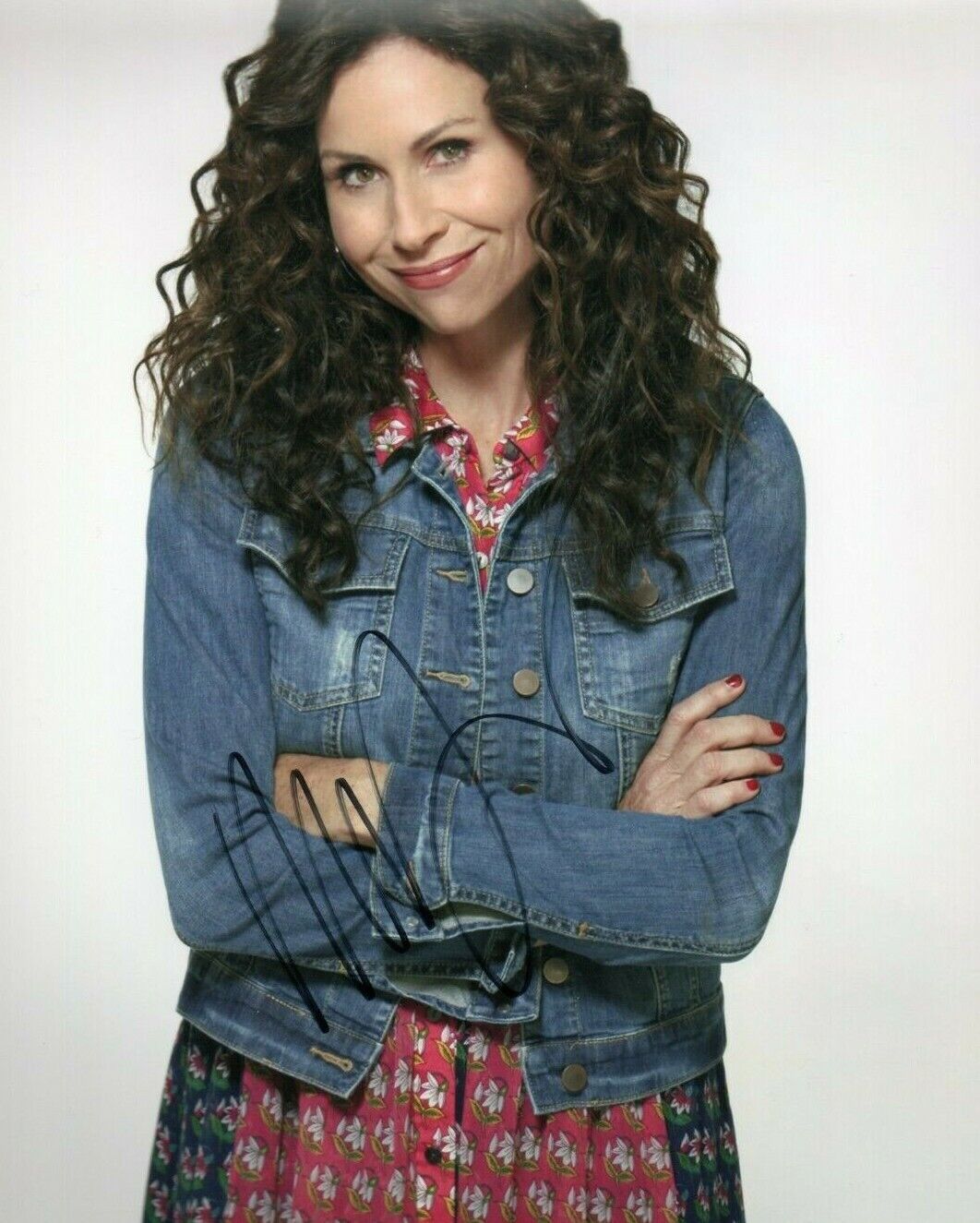 Autographed Minnie Driver signed 8 x 10 Photo Poster painting Great Condition