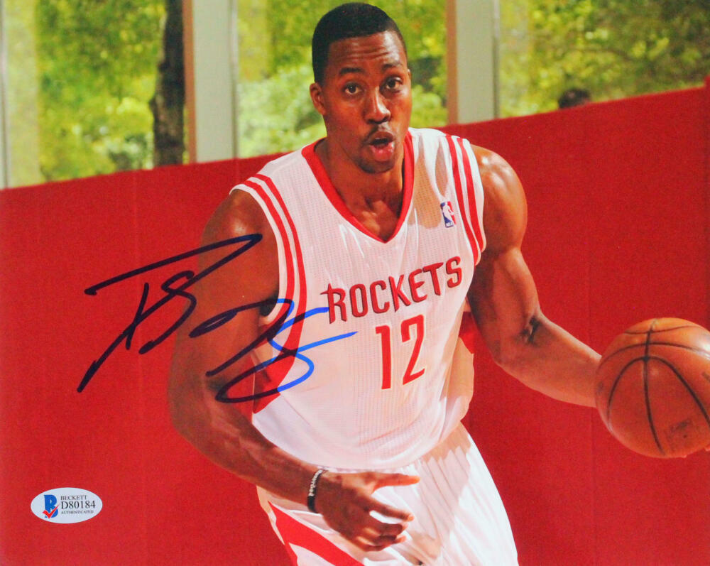 Dwight Howard Autographed 8x10 Up Close Dribbling Photo Poster painting- Beckett *Blue