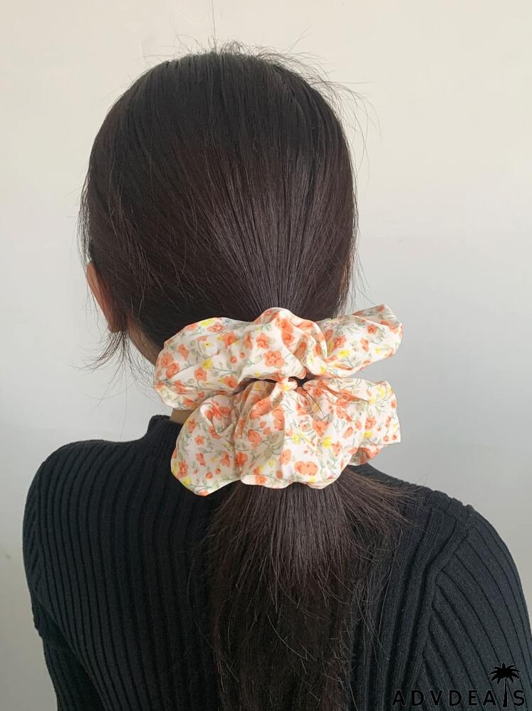 Ditsy Floral Print Scrunchie