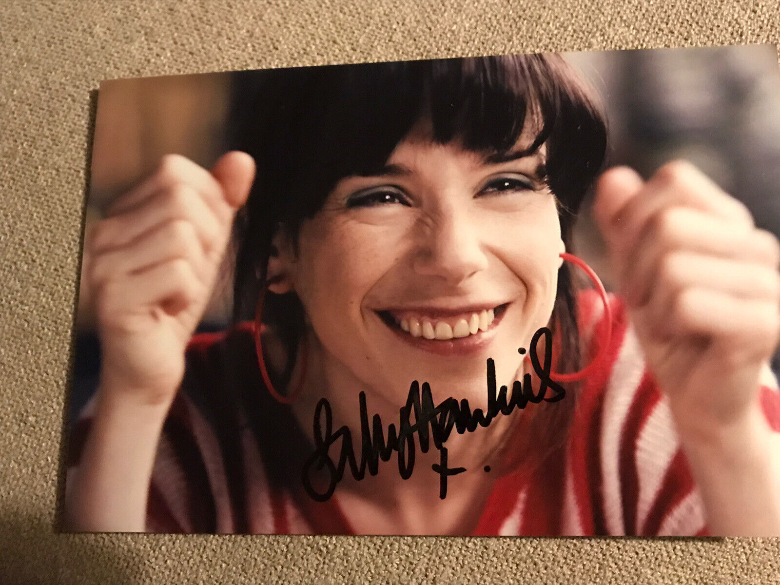 Sally Hawkins Signed Happy Go Lucky 9x6 Photo Poster painting