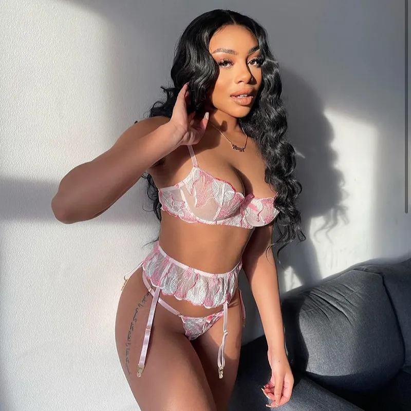 Churchf Sex Lingerie Sexy Lace Lace Garter Three-Piece Suit Woman