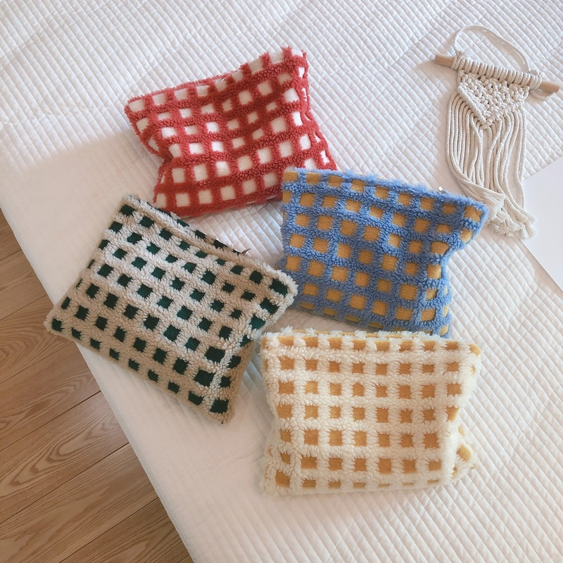 1 Pc Women Soft Lambswool Cosmetic Bag Large Fur Plaid Makeup Bag Travel Beauty Case Storage Organizer Toiletry Kit US Mall Lifes