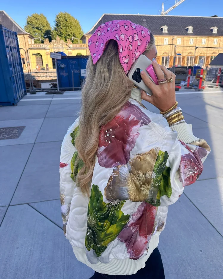 Lvpinyuan fall outfits Chic Colorful Flower Print Women's Oversized Bomber Jackets Fashion Bling Rhinestone Zipper Coats 2025 Lady Loose Warm Outerwear