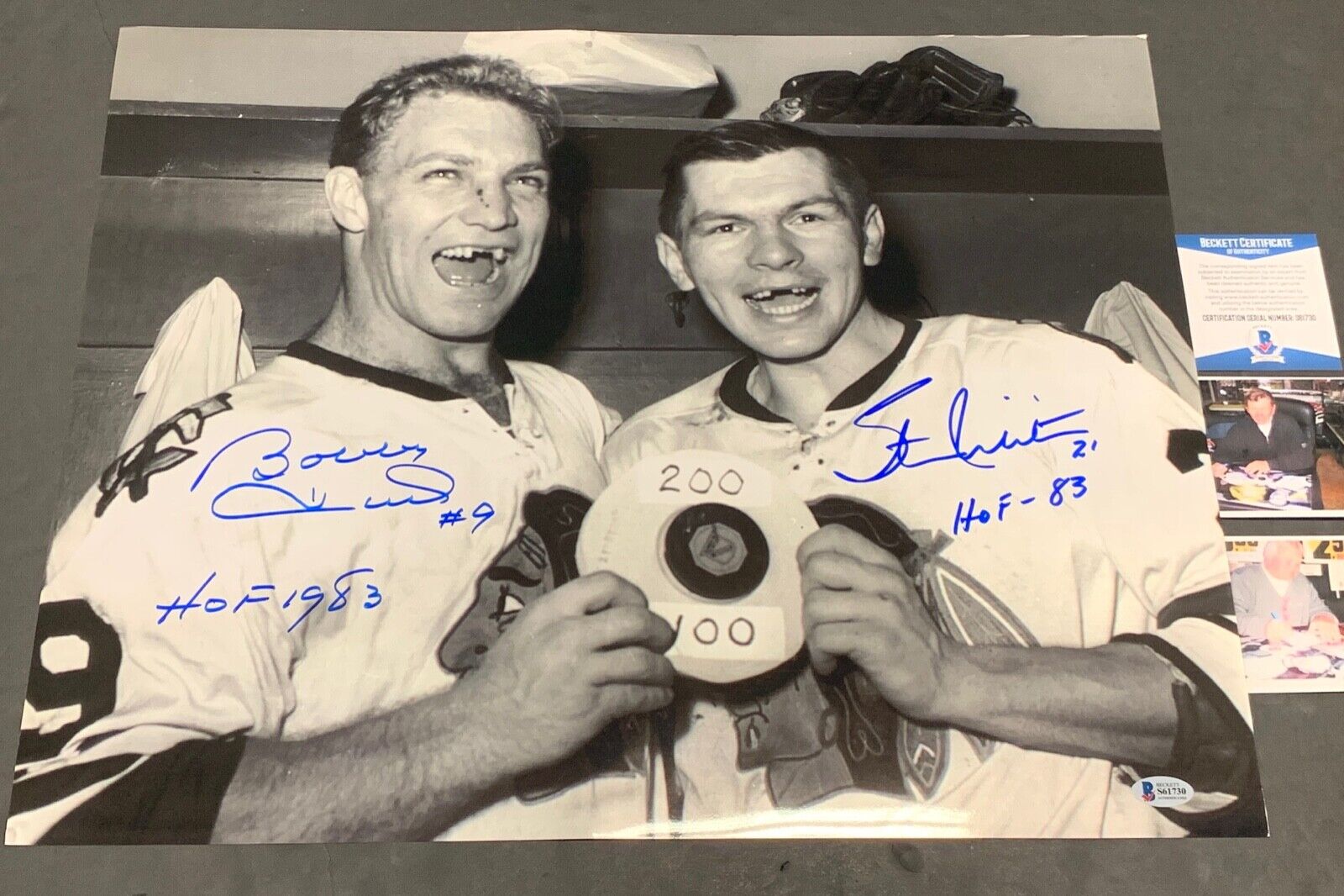 Stan Mikita Bobby Hull Chicago Blackhawks Signed 16x20 Beckett COA 100/200