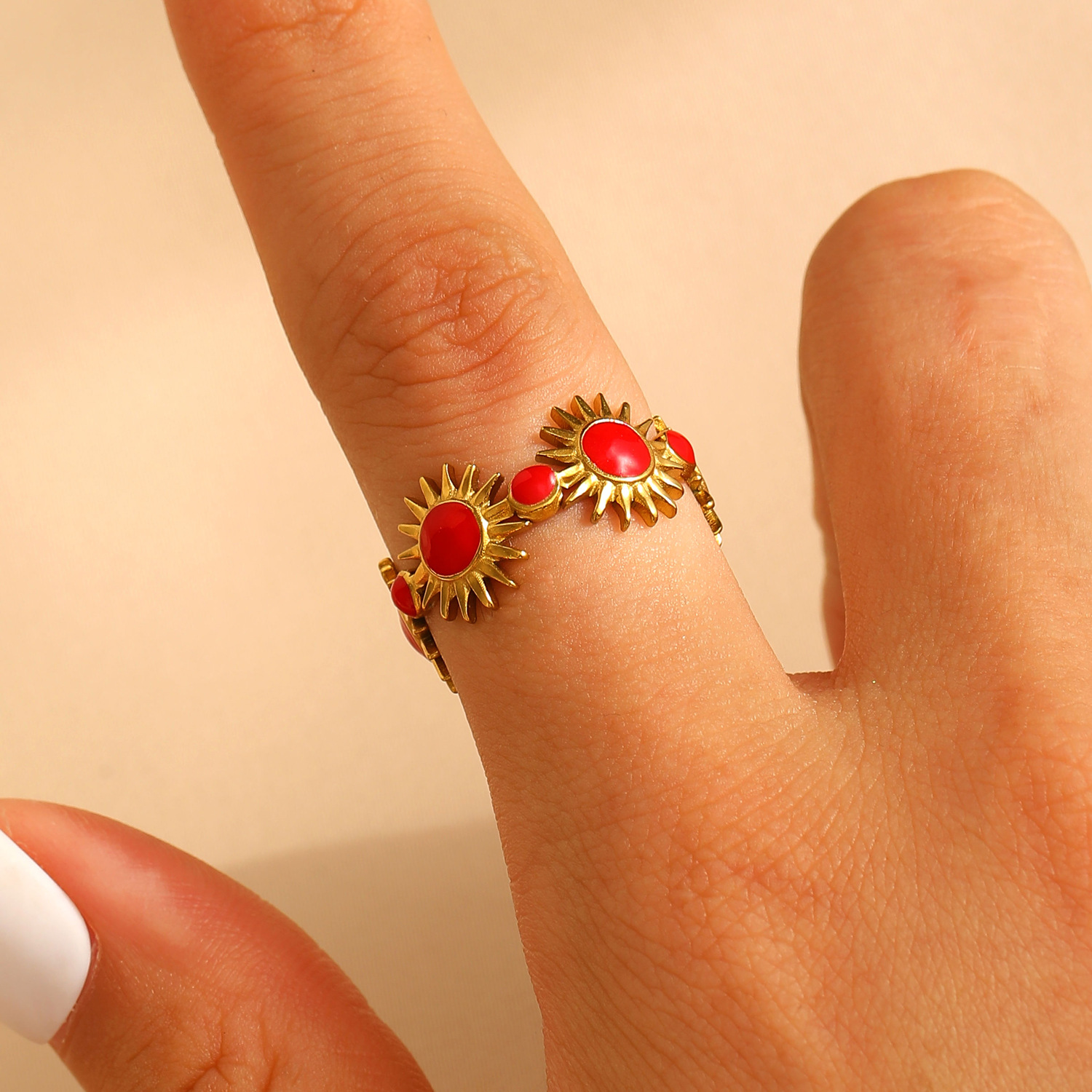 European and American style stainless steel ring open design 18K gold niche design simple and unique sunflower splicing drip glaze