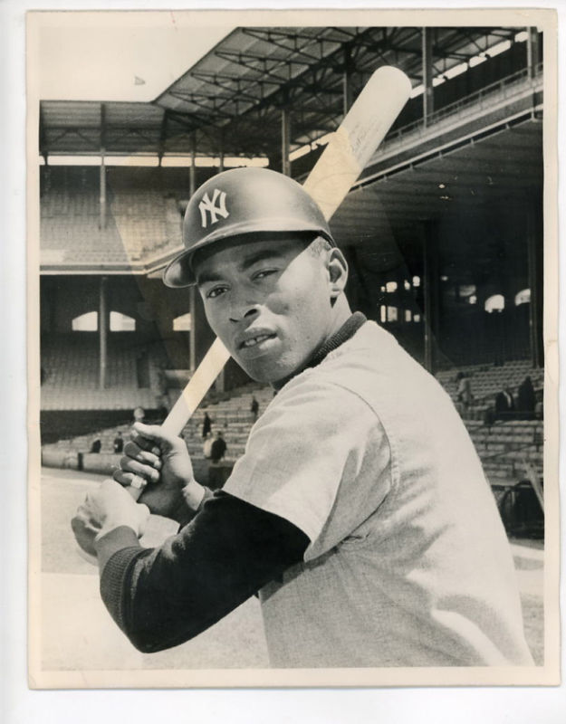 Bill Robinson Yankees 1967 Chicago Sun-Times Wire Photo Poster painting