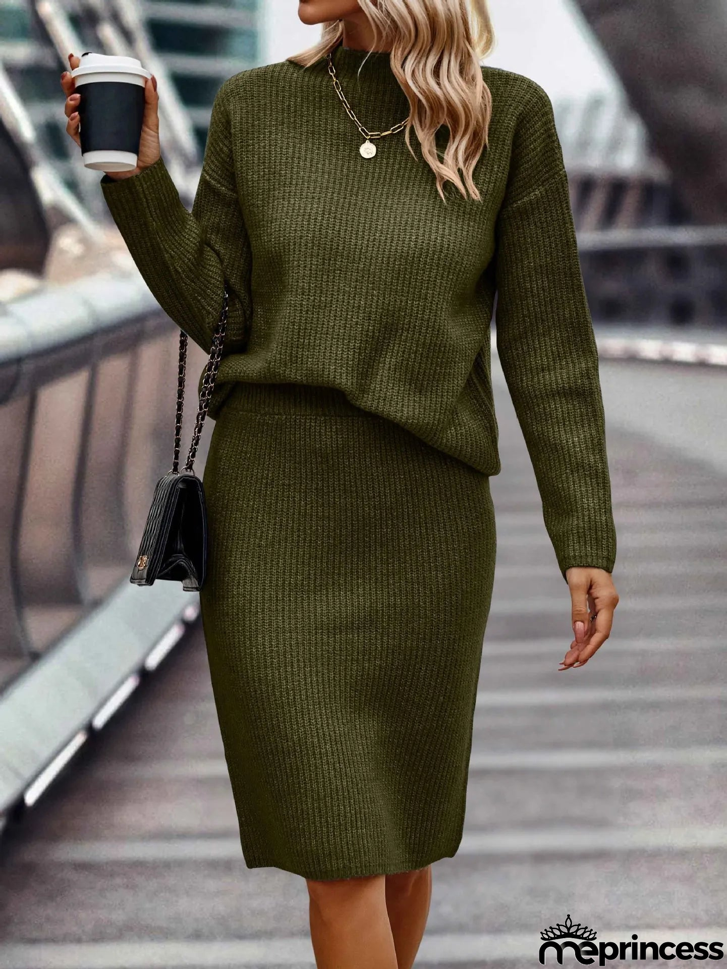 Modern and Fashionable Skirt