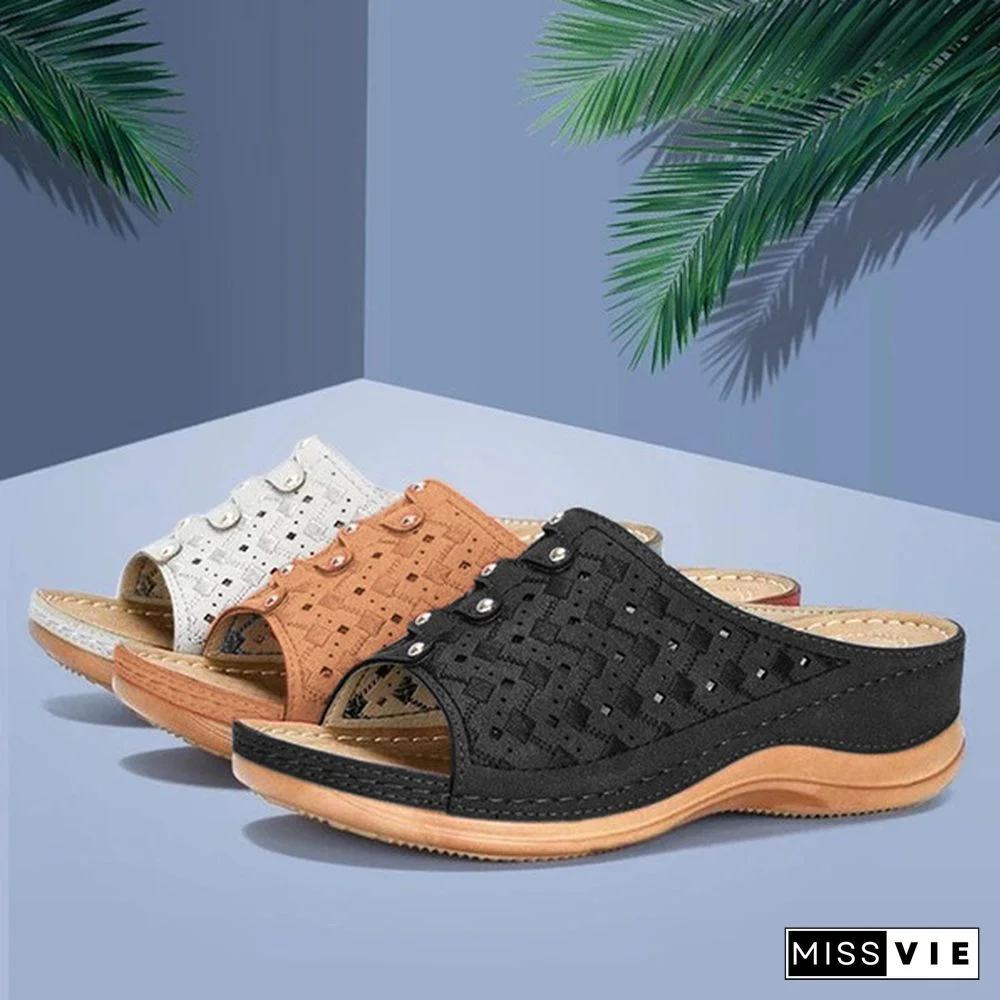 Large Size Casual Sandals Female New Solid Color Thick Bottom Carved Ladies Slippers