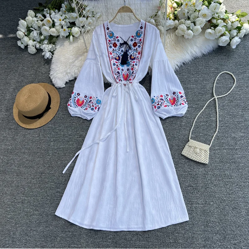 Ueong Holiday Dress Female Bohemian Beach Dress Super Fairy Ethnic Wind Embroidered Lantern Sleeve Wind Big Place Long Skirt