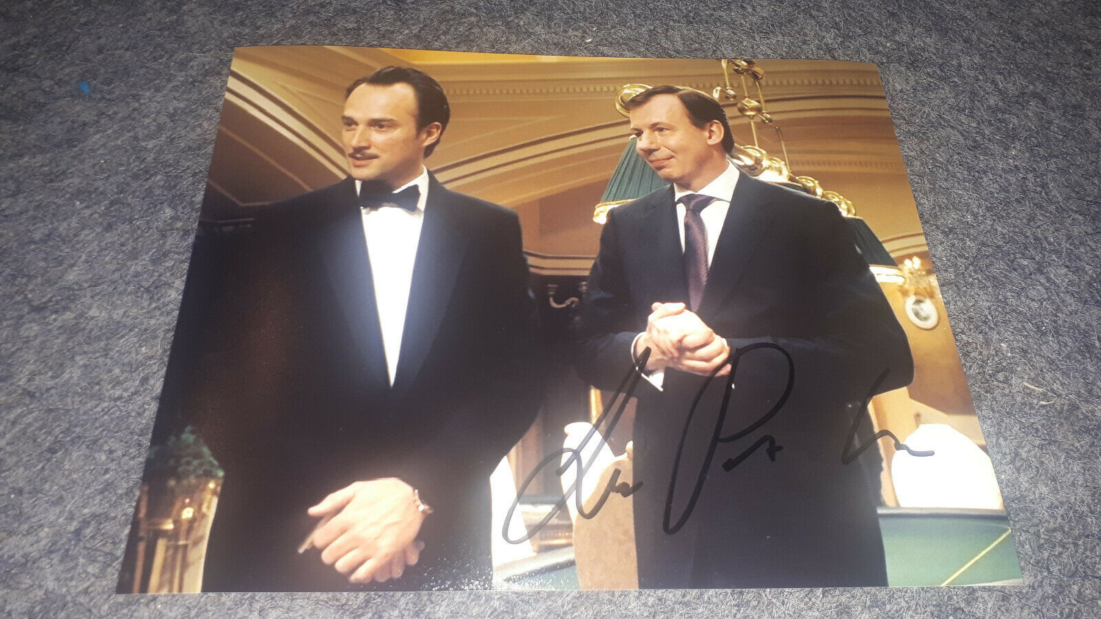 LUDGER PISTOR signed autograph In Person 8x10 (20x25cm) JAMES BOND CASINO ROYAL